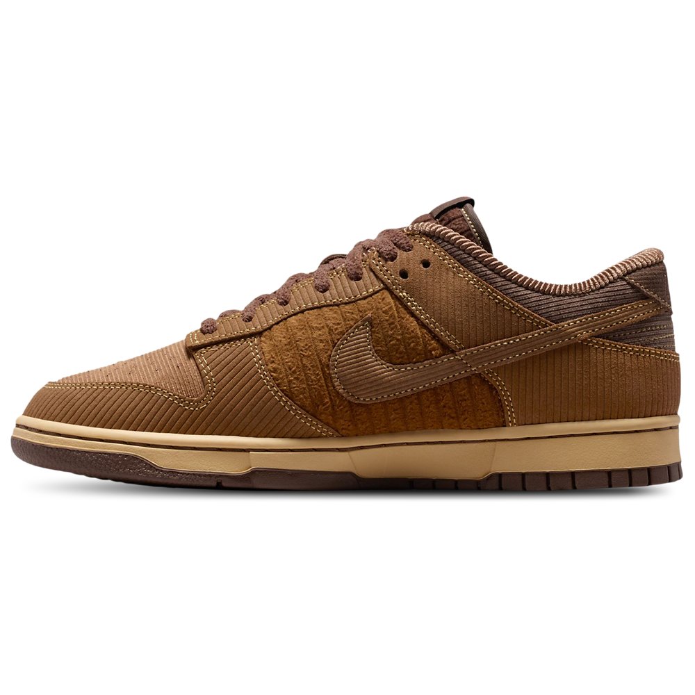 Nike Nike Dunk Low in Lt British Tan / Lt British Tan / Lt Chocolate