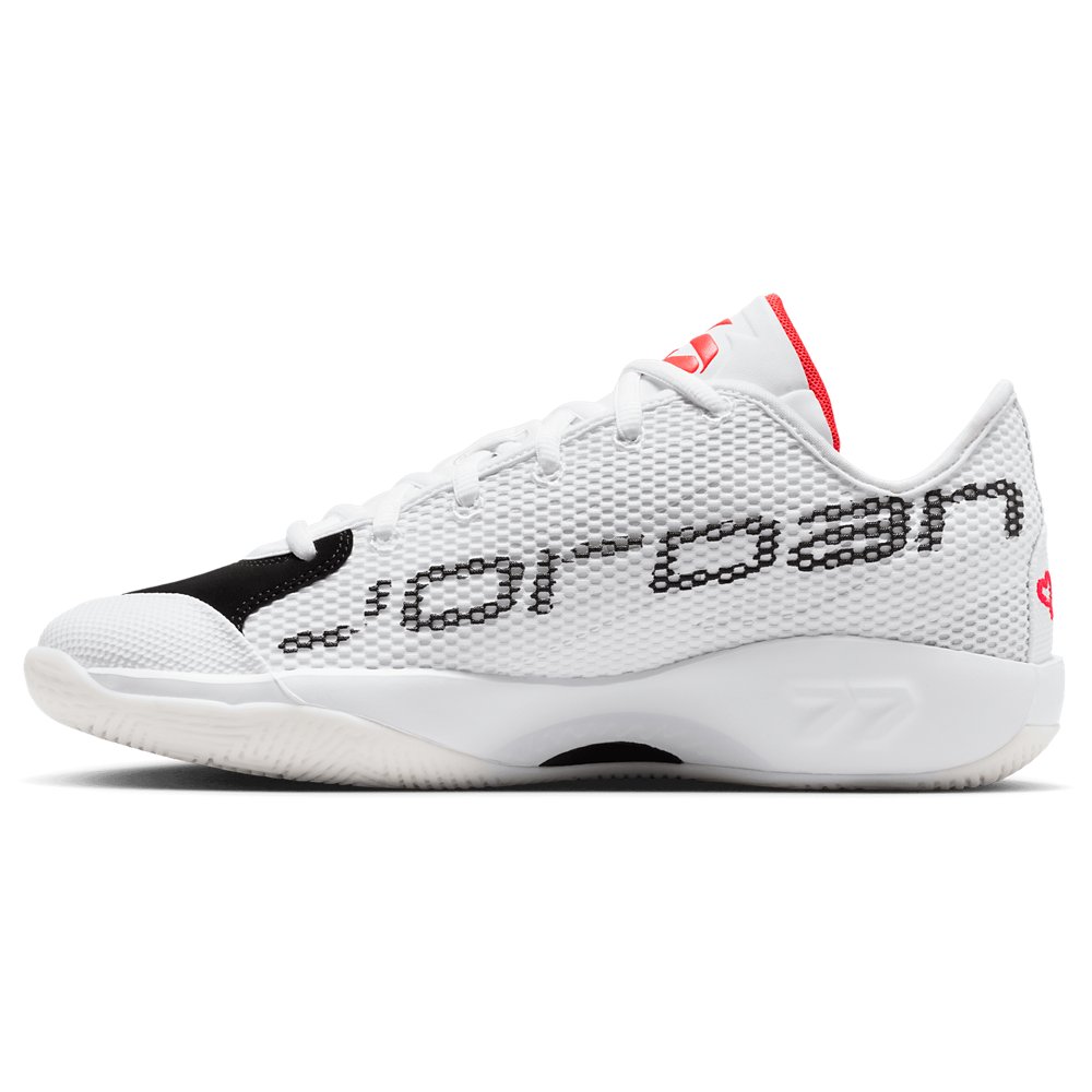Jordan Jordan Luka .77 in White / Brt Crimson / Black