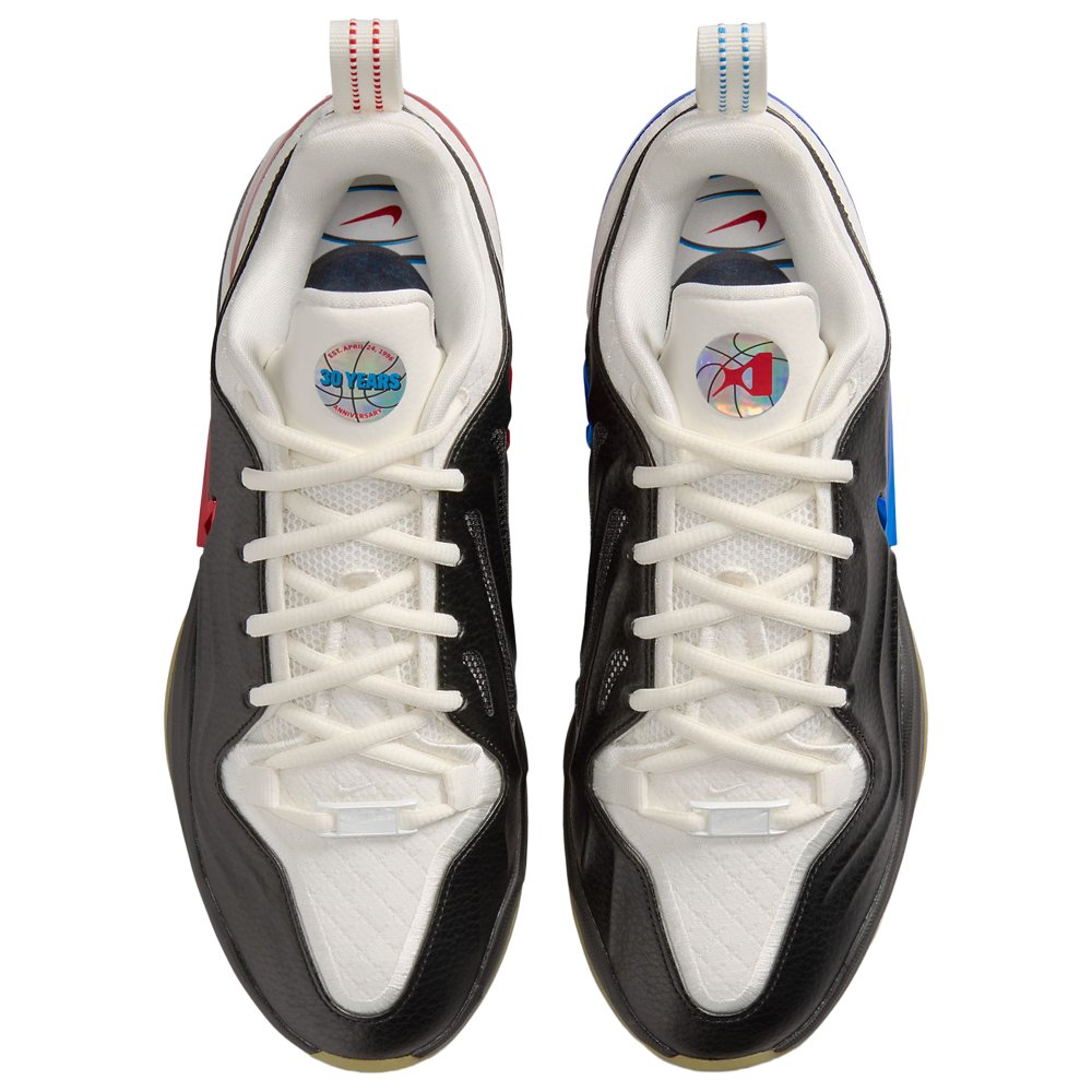 Nike Nike A'Two in Black / Metallic Silver