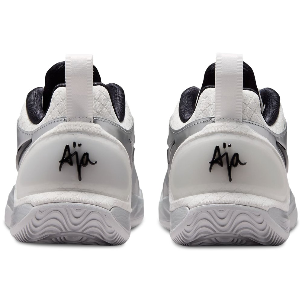 Nike Nike A'Two in Summit White / Black / Metallic Silver