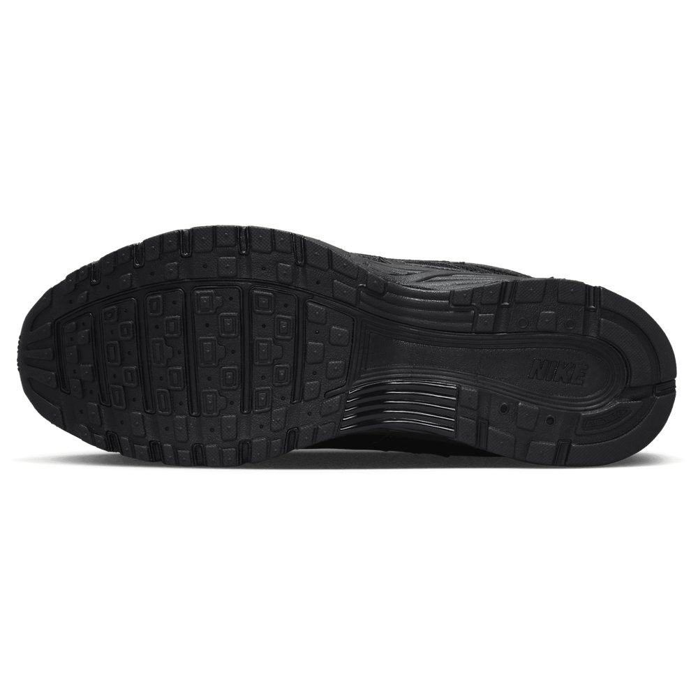 Nike Nike P-6000 in Black / Black