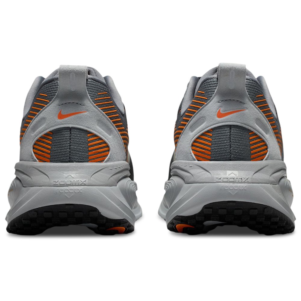 Nike Nike Vomero 18 in Cool Grey / Black / Safety Orange