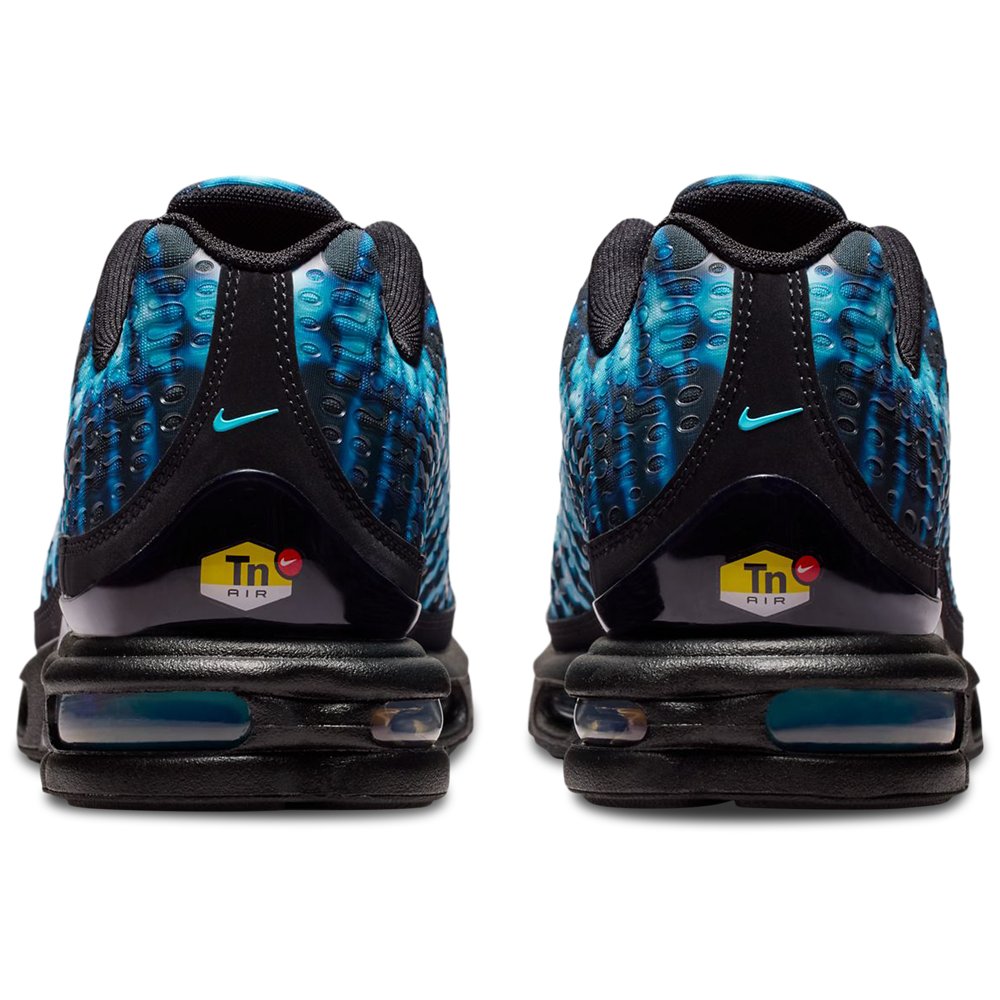 Nike Nike Tuned 7 in Black / Chrome / Gamma Blue