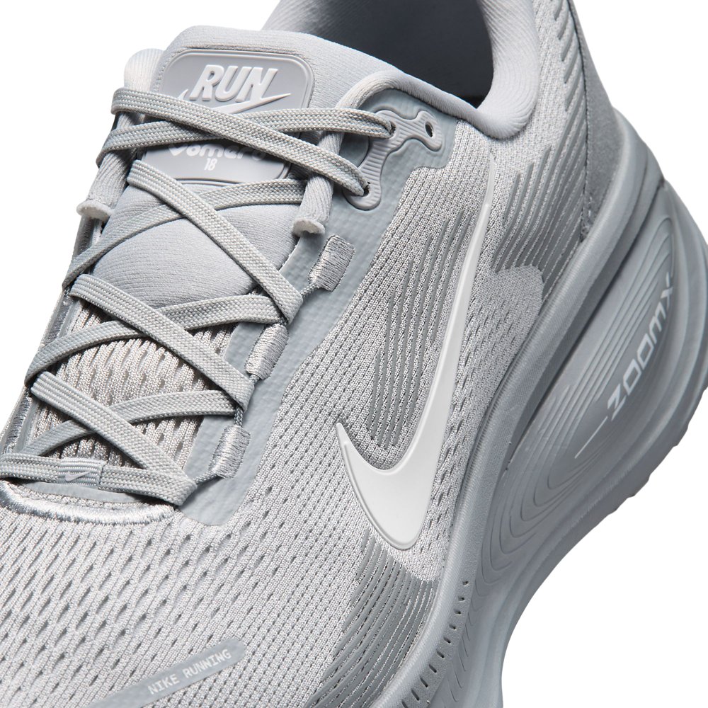 Nike Nike Vomero 18 in Wolf Grey / White / Cool Grey