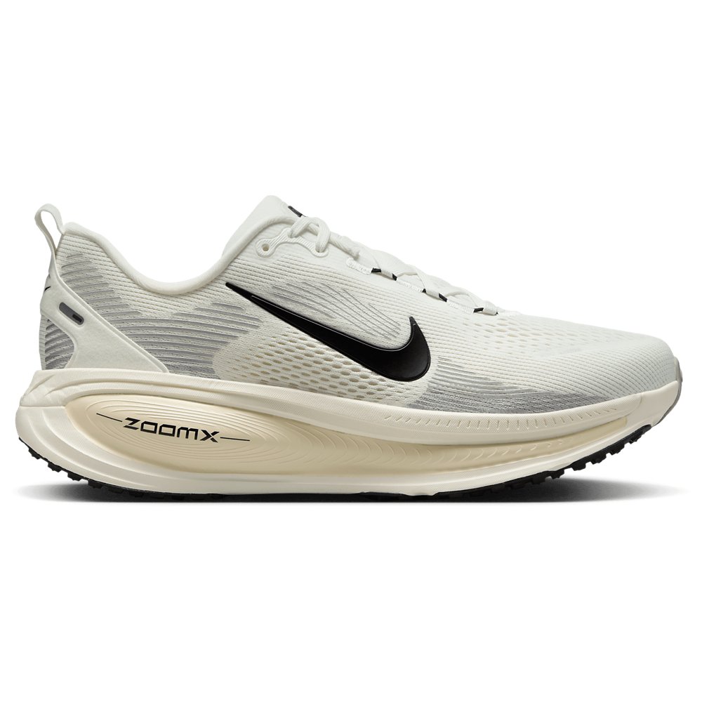 Nike Nike Vomero 18 in Summit White / Black / Coconut Milk