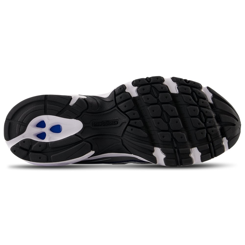New Balance New Balance 740 in White / Black