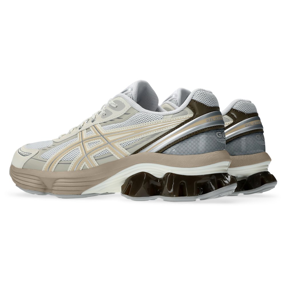 Asics Asics Gel-Kinetic Fluent in White / Marzipan