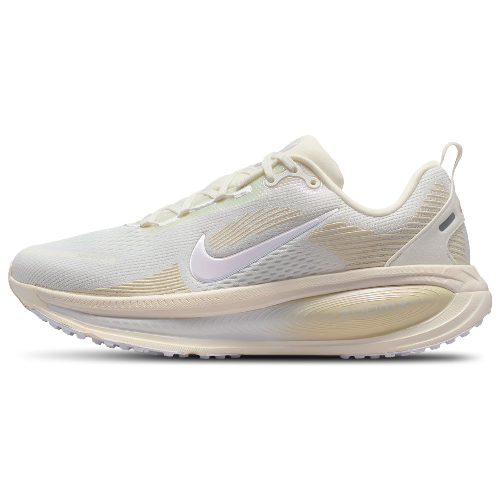 Nike Nike Vomero 18 in Summit White / White / Chalk