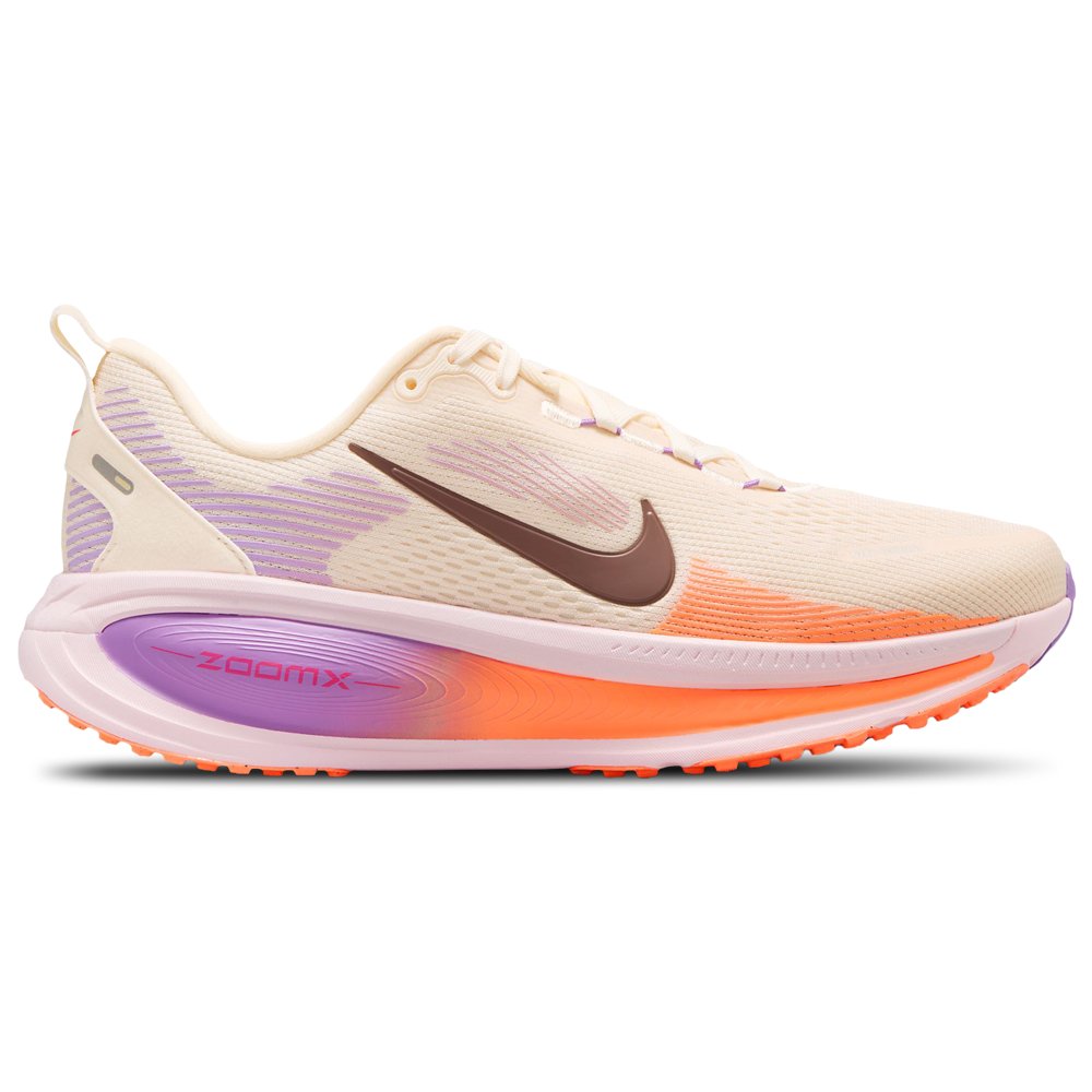 Nike Nike Vomero 18 in Chalk / Tattoo / Pink Foam