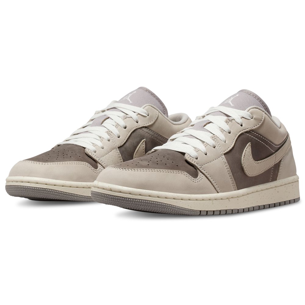 Jordan Jordan 1 Low in Enigma Stone / Oatmeal / Pale Ivory