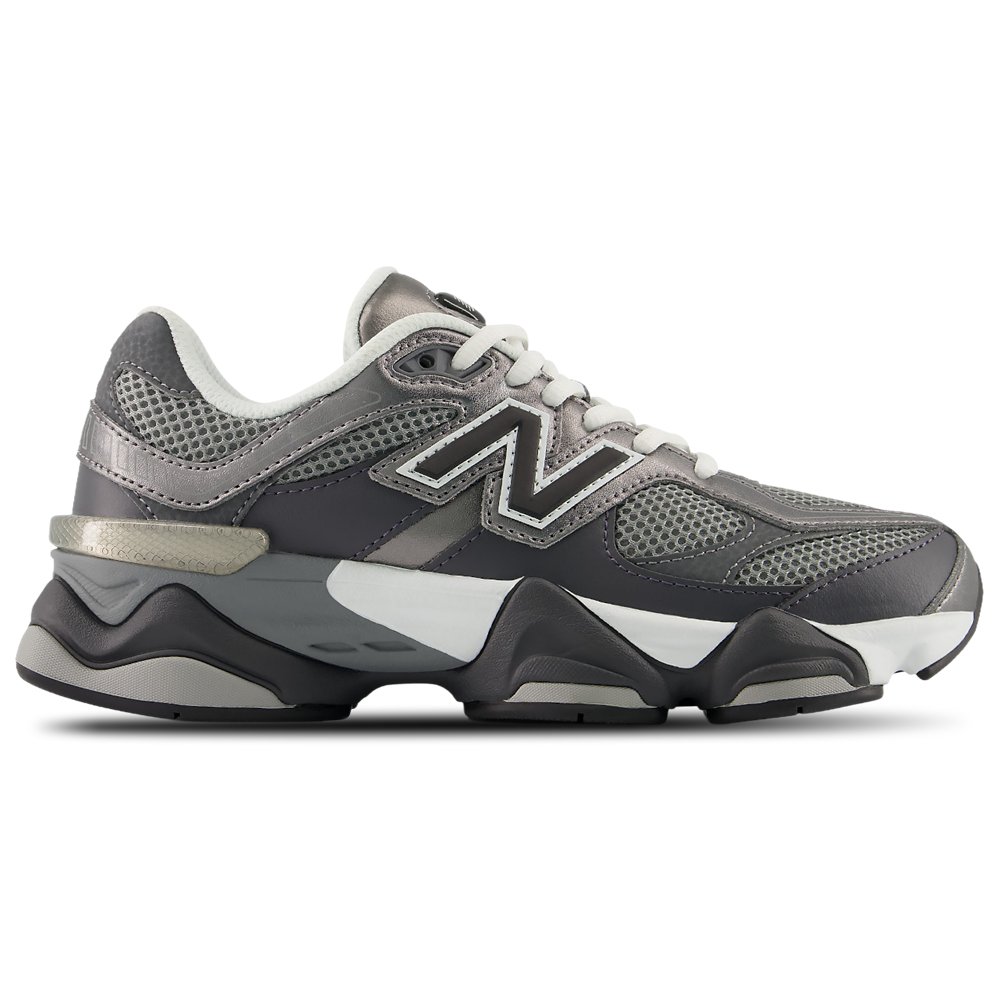 New Balance New Balance 9060 in Magnet / Faded Black