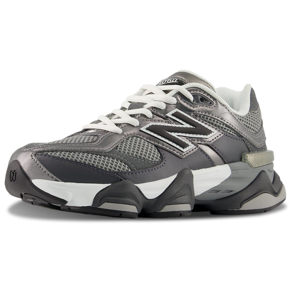 New Balance New Balance 9060 in Magnet / Faded Black