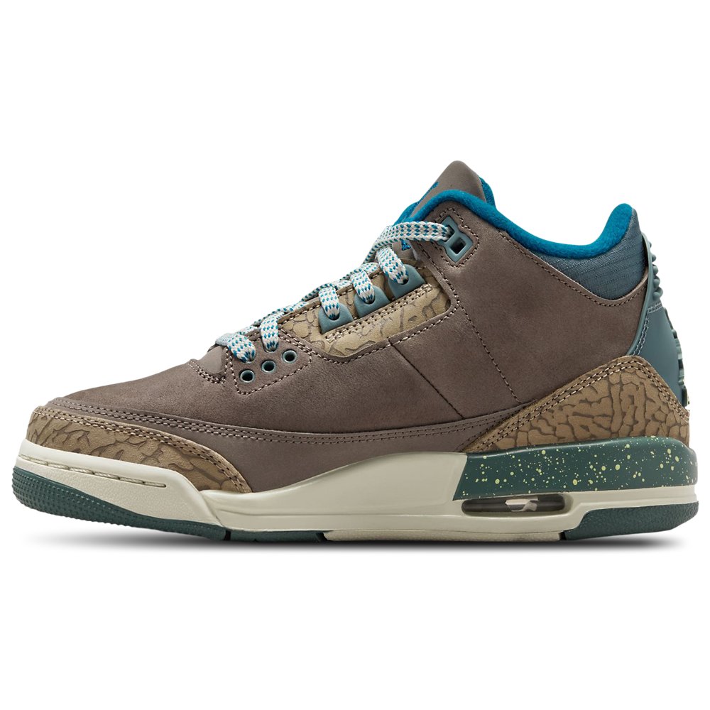 Jordan Jordan 3 Retro in Olive Grey / Green Abyss / Khaki