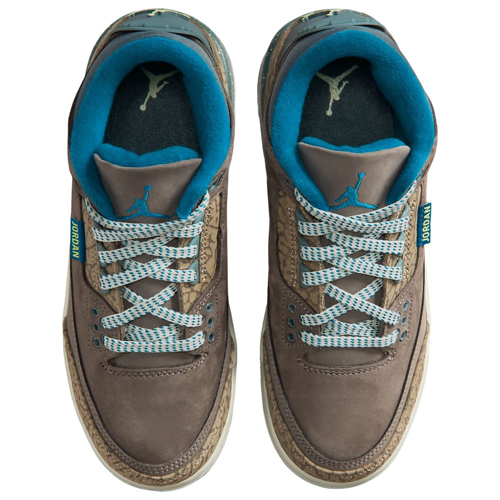 Jordan Jordan 3 Retro in Olive Grey / Green Abyss / Khaki