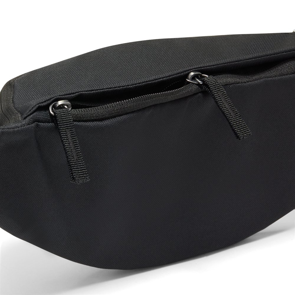 Nike Nike Heritage Hip Pack in Black / White